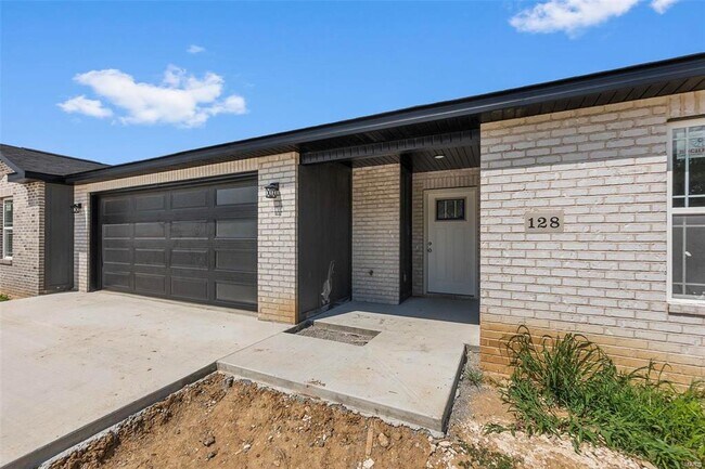 Building Photo - 128 Beechwood Ln