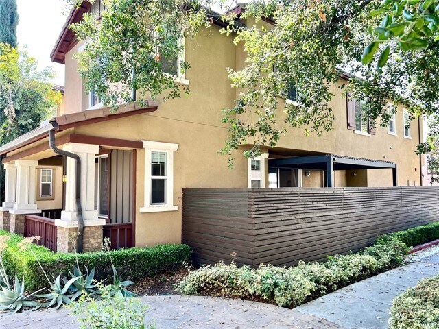 Foto del edificio - 1946 Canopy Ln