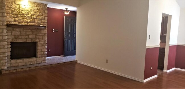 Building Photo - 6507 Hart Ln
