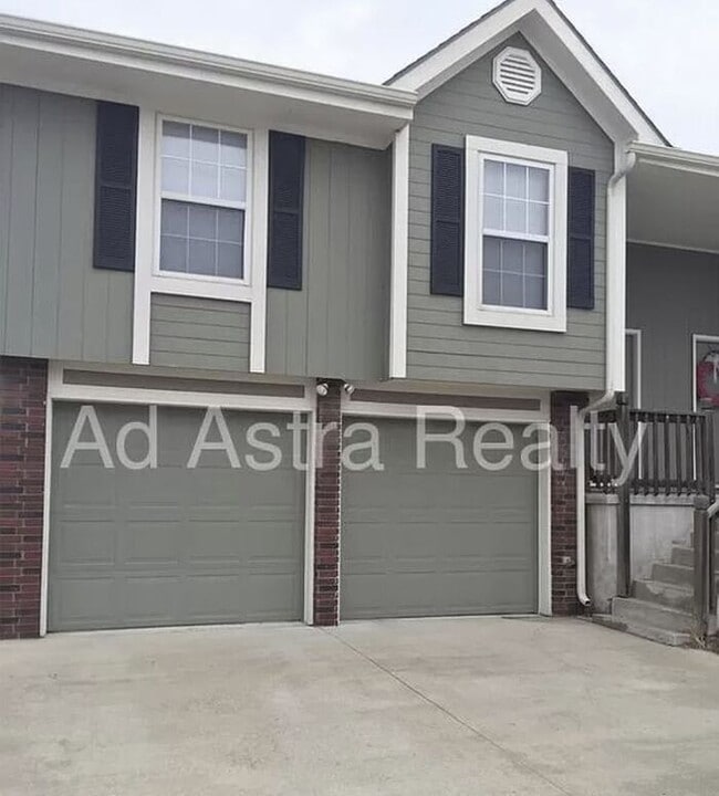 Building Photo - Gorgeous 3 Bed 2 Bath Duplex in Platte Cit...