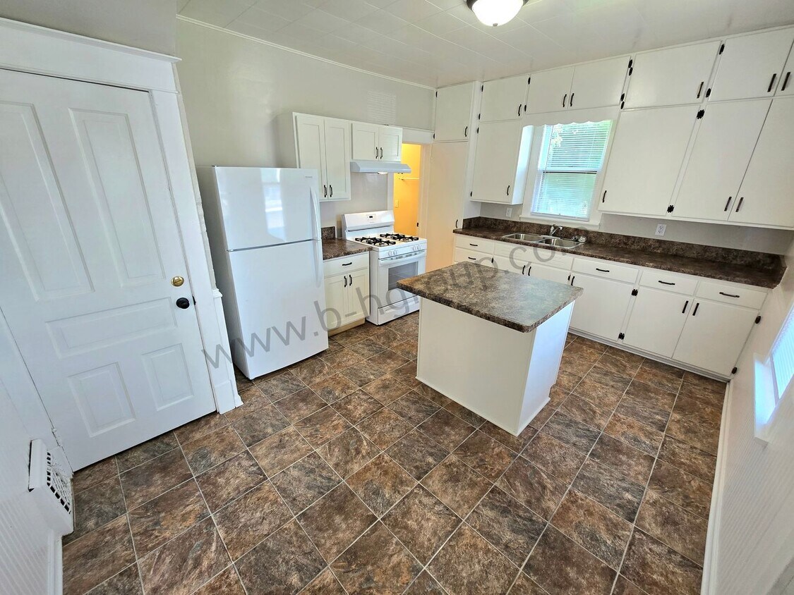 Foto principal - 1808 56th St