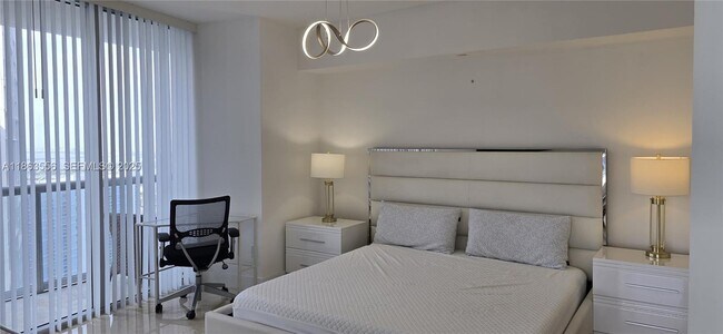 Foto del edificio - 495 Brickell Ave