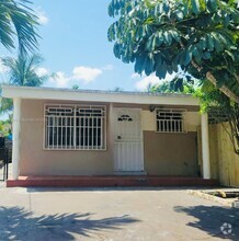 Building Photo - 1176 NW 26th St
