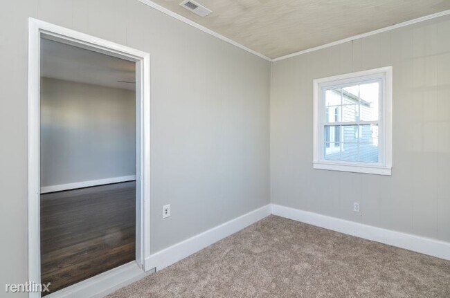 Foto del edificio - 3 br, 2 bath House - 3211 Madison Ave