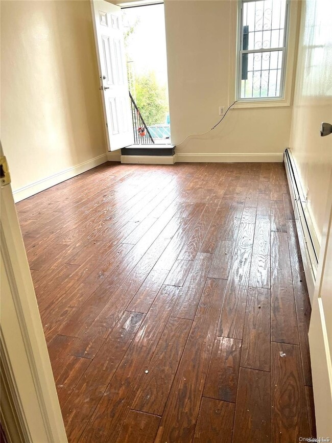 Building Photo - 78-15 32nd Ave