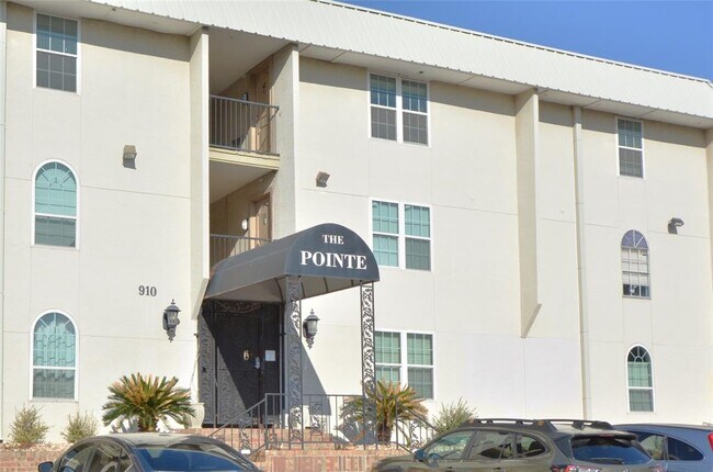 Foto del edificio - 910 Duncan Ln
