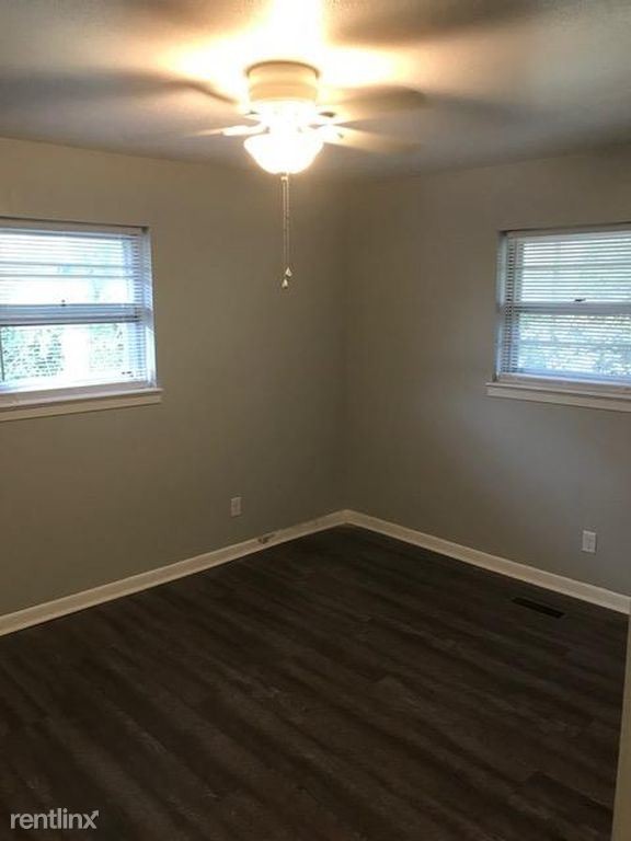 Foto del edificio - 2 br, 1 bath House - 4926 Saint Elmo Ave