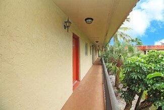 Building Photo - 6074 Forest Hill Blvd