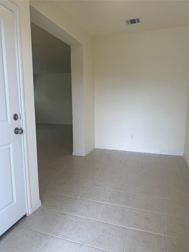 Building Photo - 209 Driftwood Ln