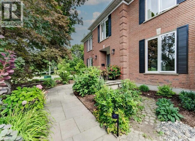 Building Photo - 489 Branstone Dr