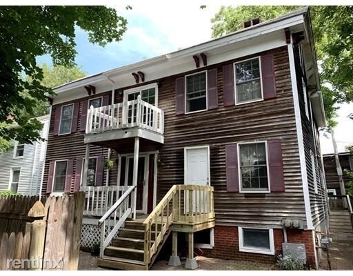 Primary Photo - 2 br, 1 bath Triplex - 253 Broadway