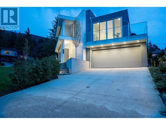 Photo du bâtiment - 4500 Canterbury Crescent
