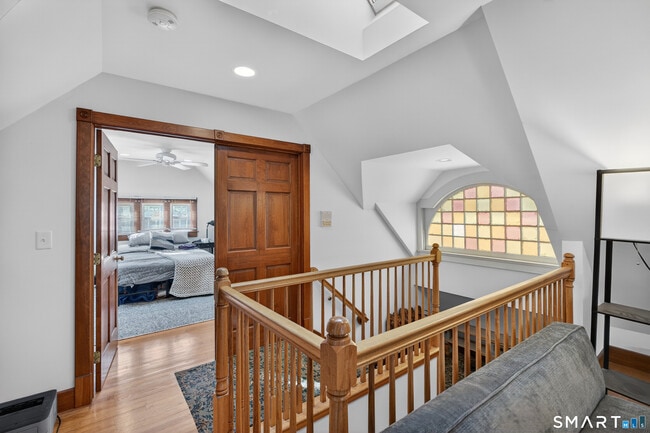 Foto del edificio - 245 Edwards St