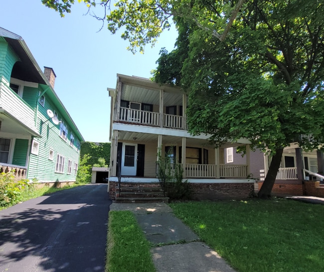 Building Photo - 1619 Hillcrest Rd