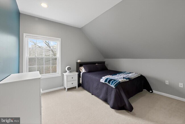 Foto del edificio - 972 Smithbridge Rd