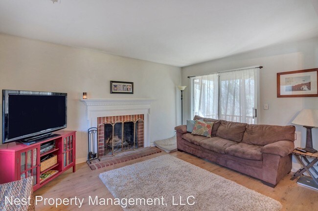 Foto del edificio - 343 Glade Ln