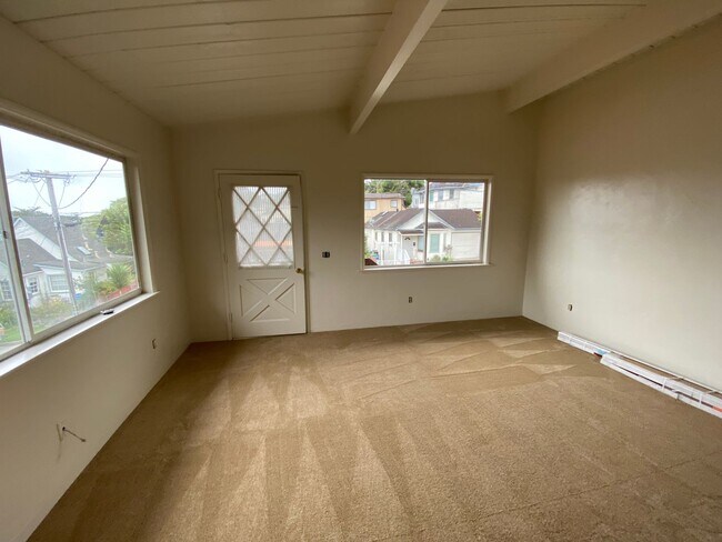 Foto del edificio - Pacific Grove Two Bedroom