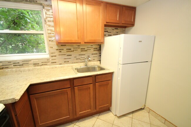 Building Photo - 183 Morrison Dr