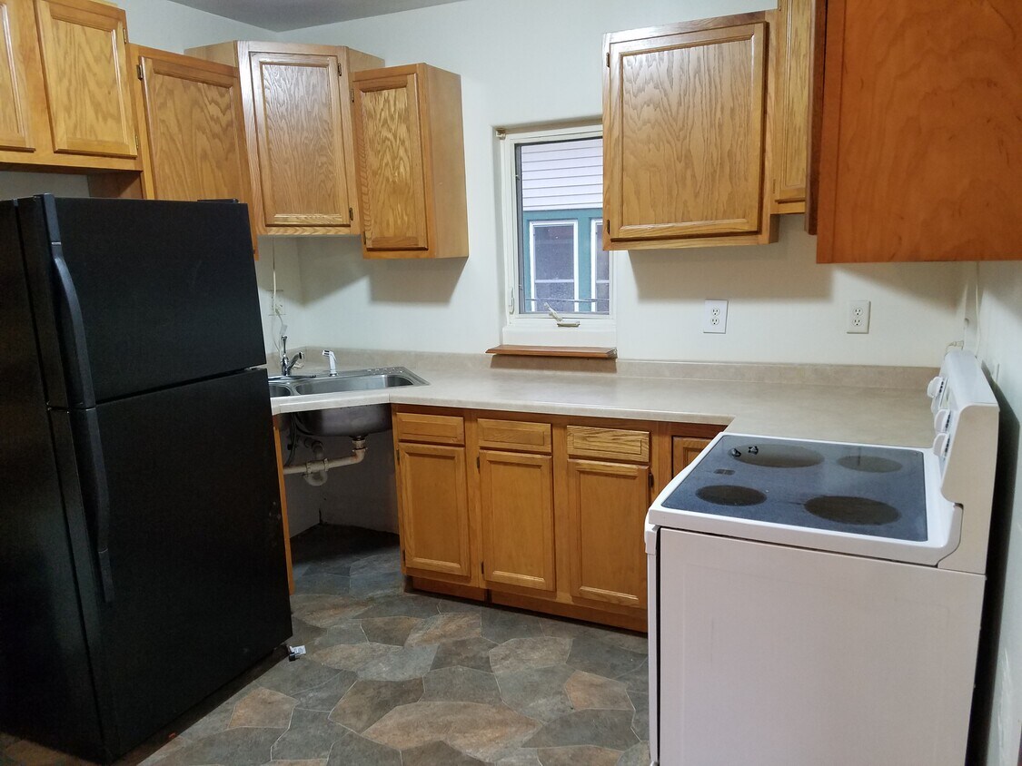 Foto principal - 5725 W 8th St
