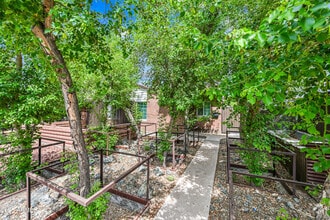 Building Photo - 2709 N 7th St