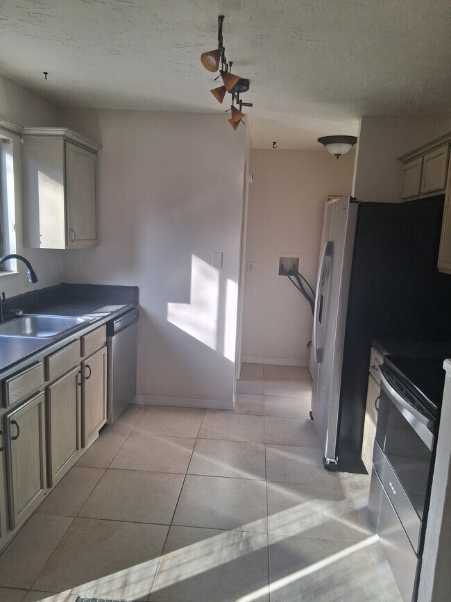 Foto del edificio - 322 Canal Rd