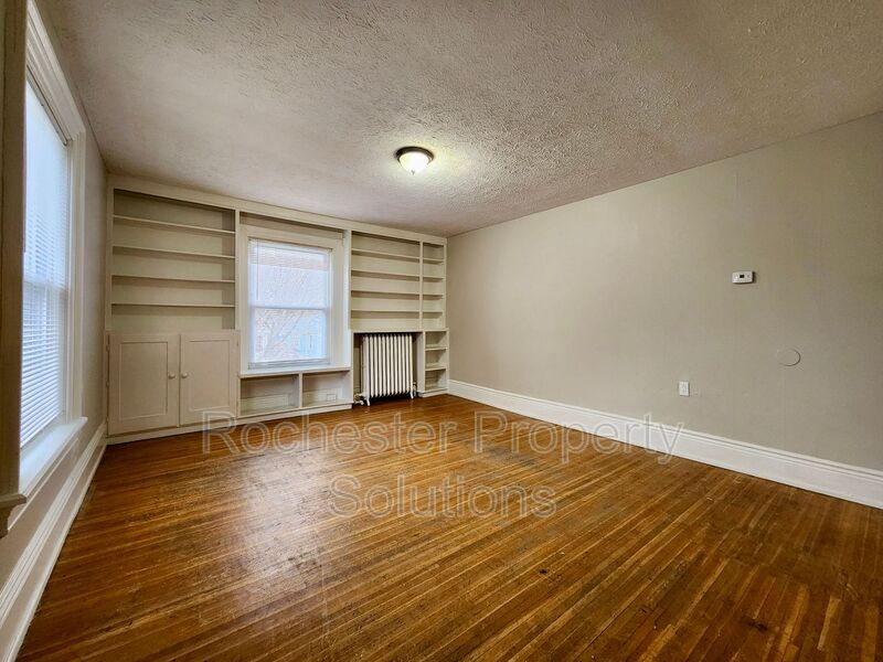 Foto principal - 45 Kenwood Ave