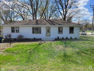 Building Photo - 10570 Barmore Ave
