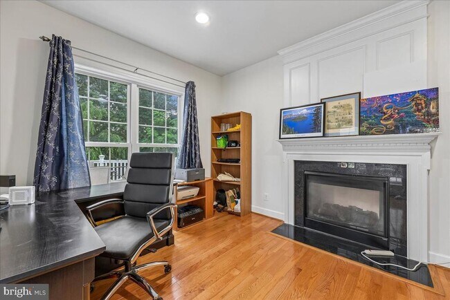 Foto del edificio - 9529 Mountwood Dr