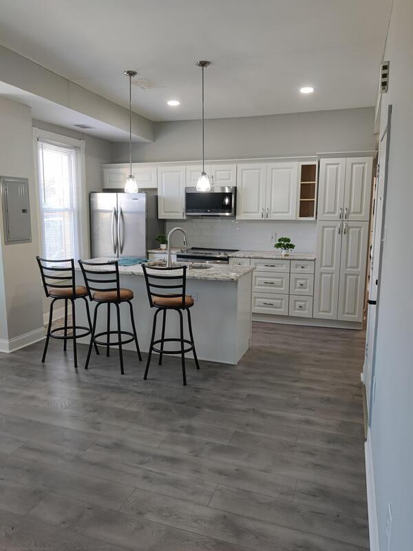 Foto del edificio - 1200 W Airdrie St