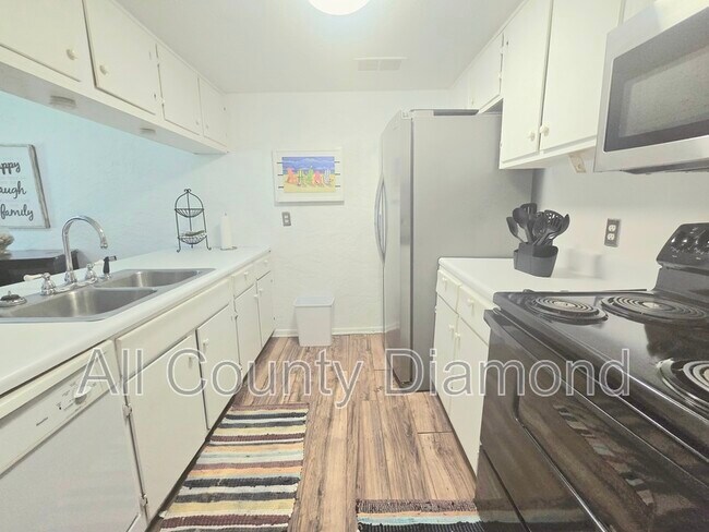 Foto del edificio - 6903 N Lagoon Dr