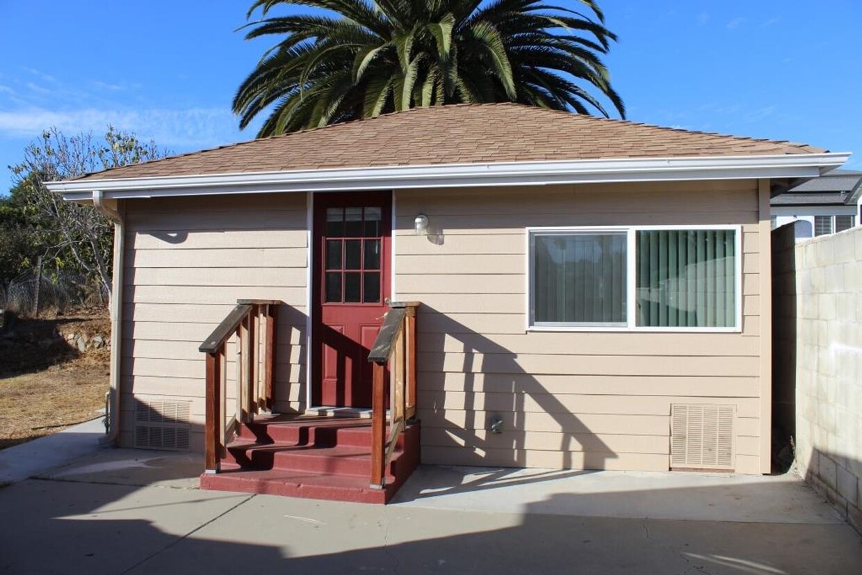 Foto principal - 1Bed/1Bath in Vista~ E. California