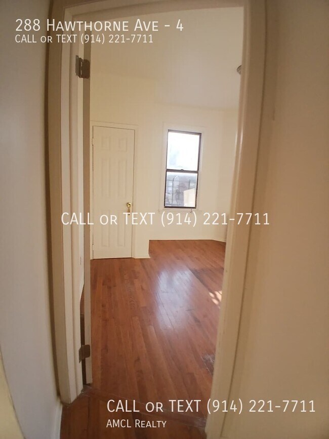 Foto del edificio - 288 Hawthorne Ave