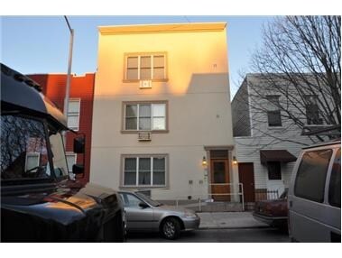Primary Photo - 26 Diamond St