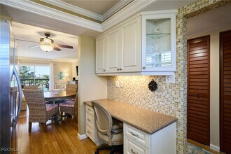 Building Photo - 2121 Collier Ave