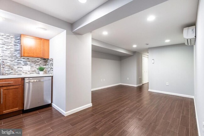 Foto del edificio - 82 Q St NW