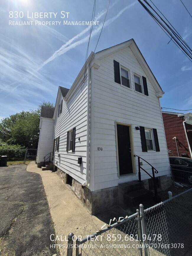 Building Photo - 830 Liberty St