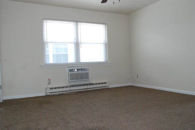 Building Photo - 2642 E Ocean View Ave