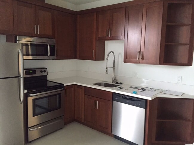 Interior Photo - Ellis Flats