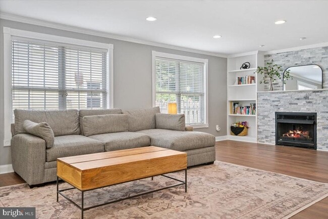 Foto del edificio - 2819 Summerfield Rd