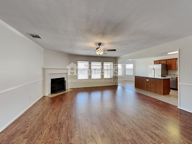 Building Photo - 9921 Thomas Jefferson Drive
