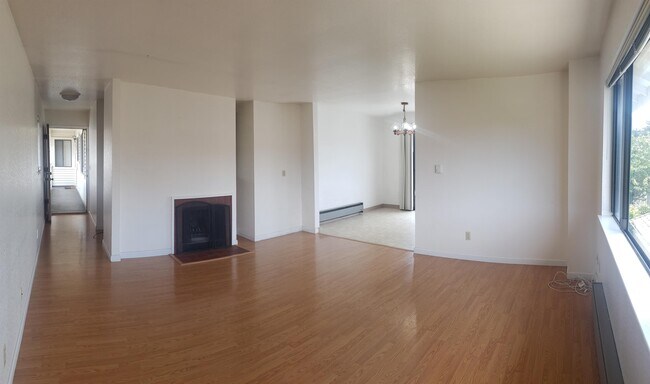 Building Photo - 1220 Seventh St