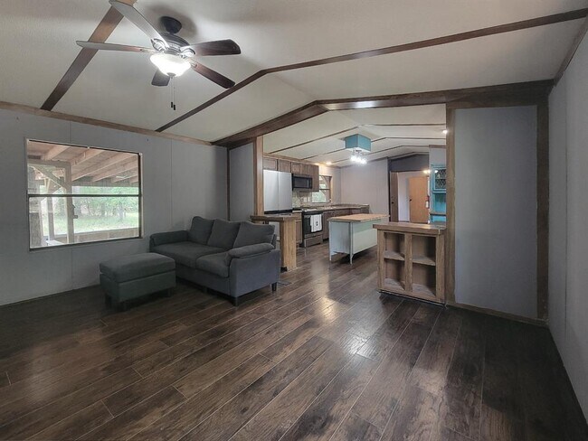 Foto del edificio - 124 Mockingbird Ln