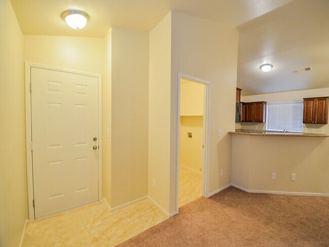 Foto del edificio - 3825 Gulliver St