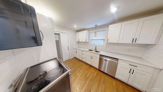 Foto del edificio - Greycliff 3 Bed