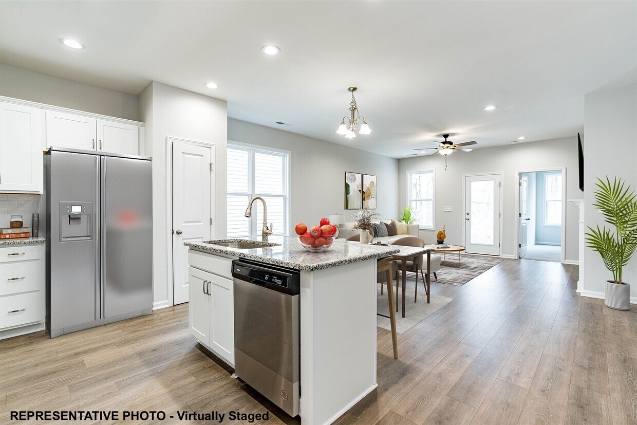 Primary Photo - *MOVE IN SPECIAL* $1000 OFF FIRST FULL MON...