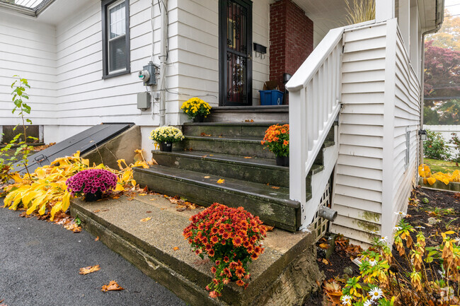 Foto del edificio - Beautiful Home Off North Goodwin Ave!!!