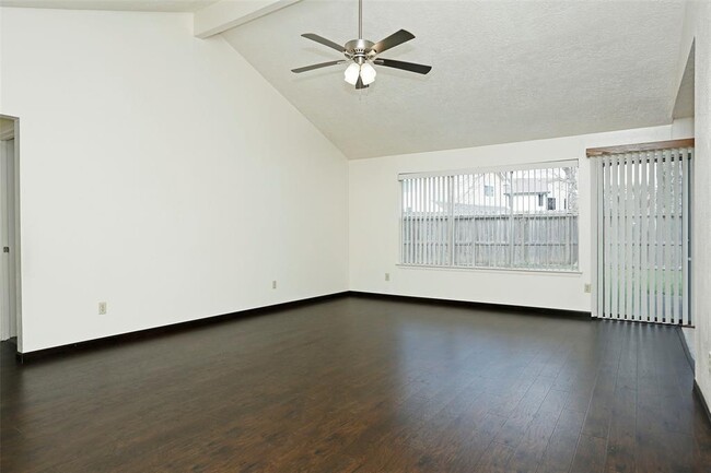 Building Photo - 1418 Crawley Ct