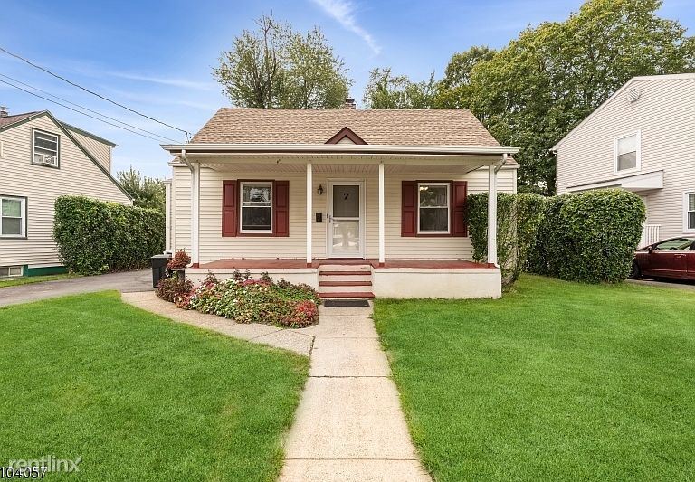 Primary Photo - 3 br, 2 bath House - 7 Kent Rd