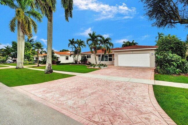 Foto del edificio - 5500 Cleveland St