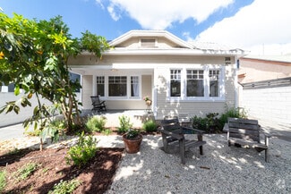 Building Photo - 321 Heliotrope Dr
